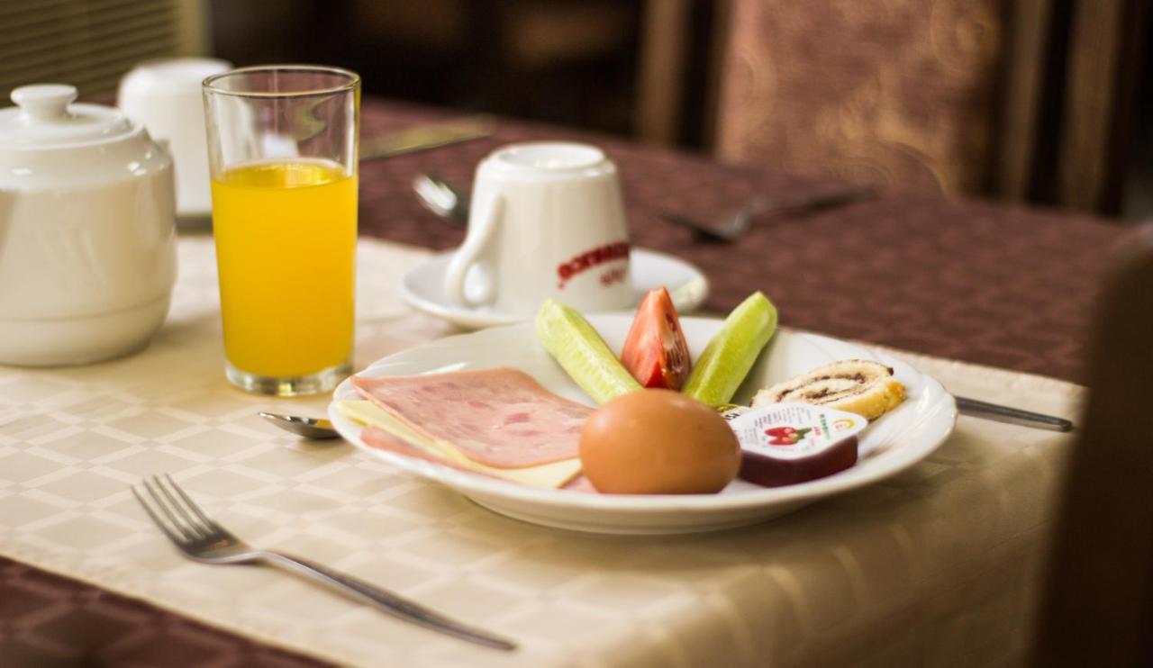 Family Hotel Saint Iliya Бургас Экстерьер фото