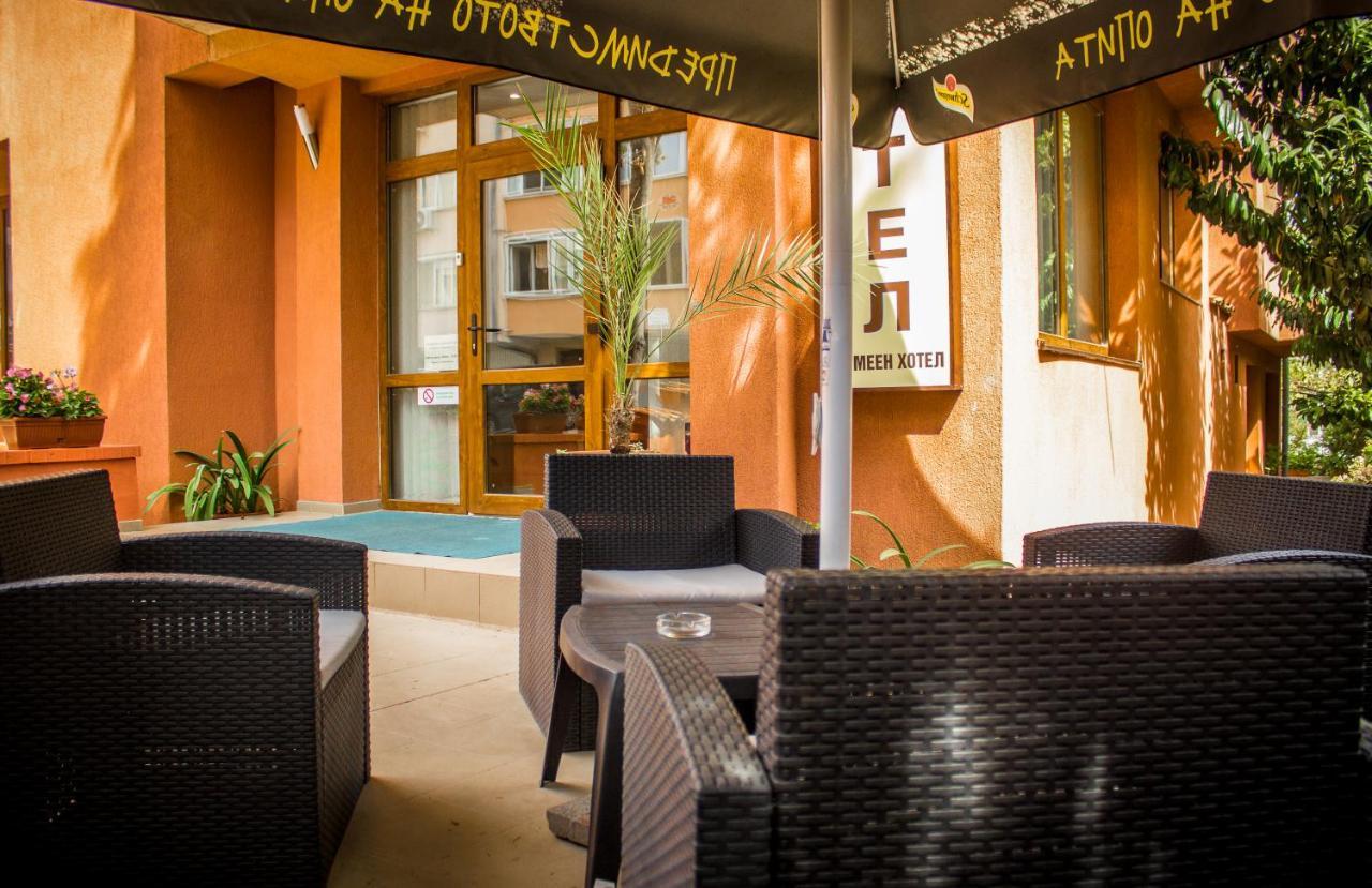 Family Hotel Saint Iliya Бургас Экстерьер фото