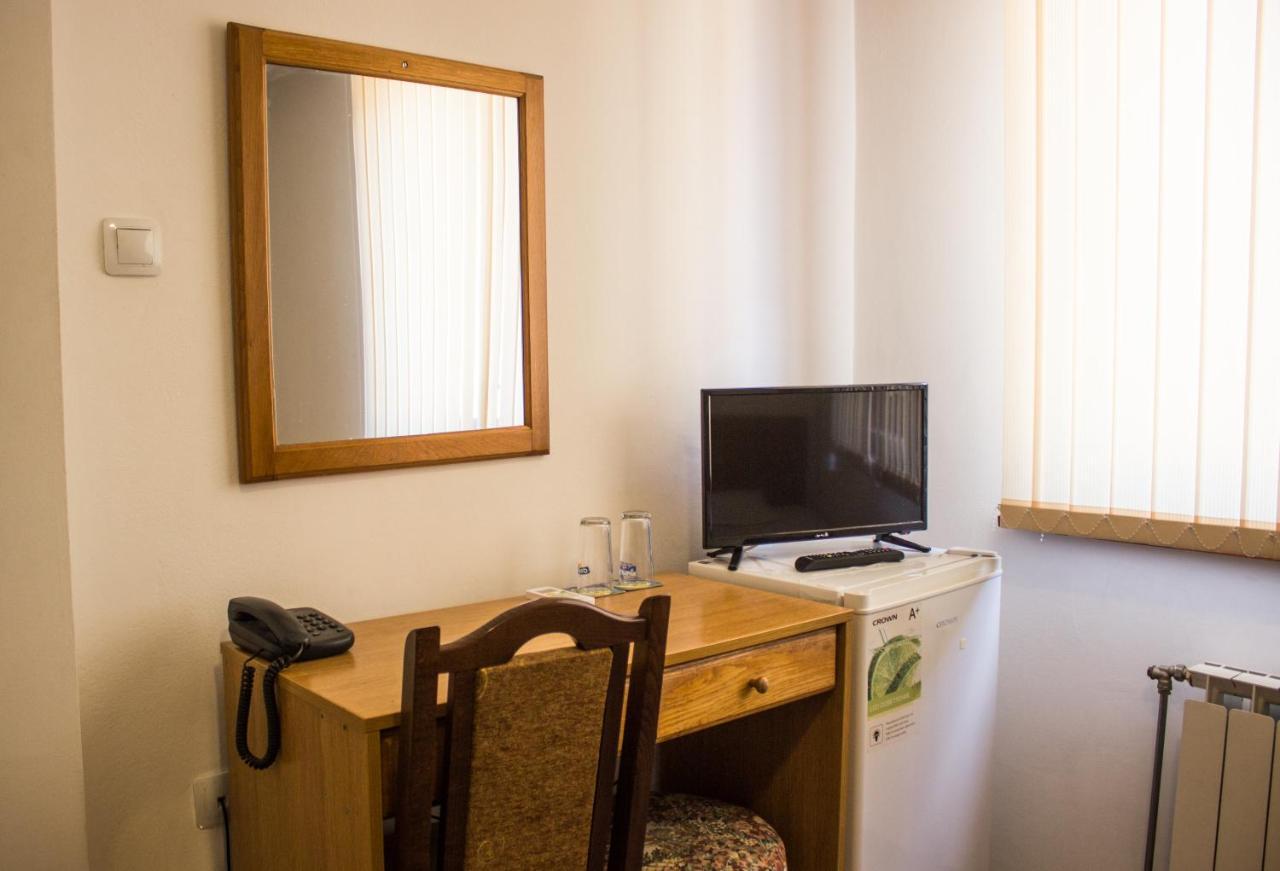 Family Hotel Saint Iliya Бургас Экстерьер фото