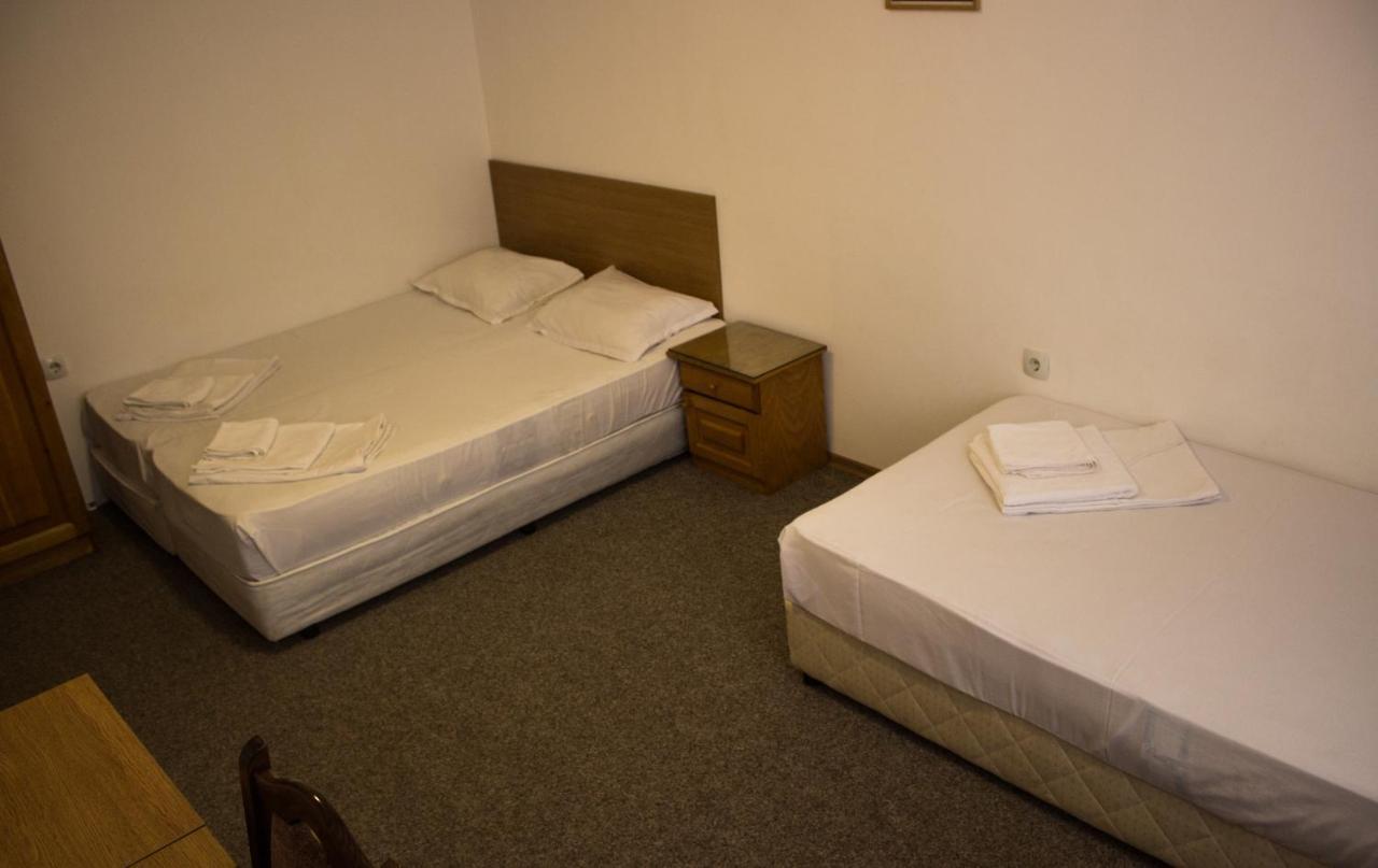 Family Hotel Saint Iliya Бургас Экстерьер фото